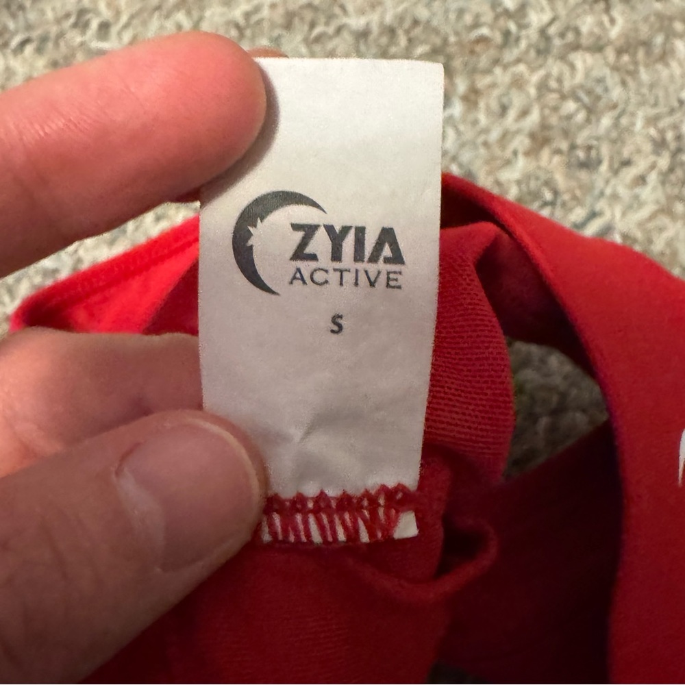 ZYIA bundle: 3 items: Red Sports Bra + pink top + black leggings - Picture 4 of 16